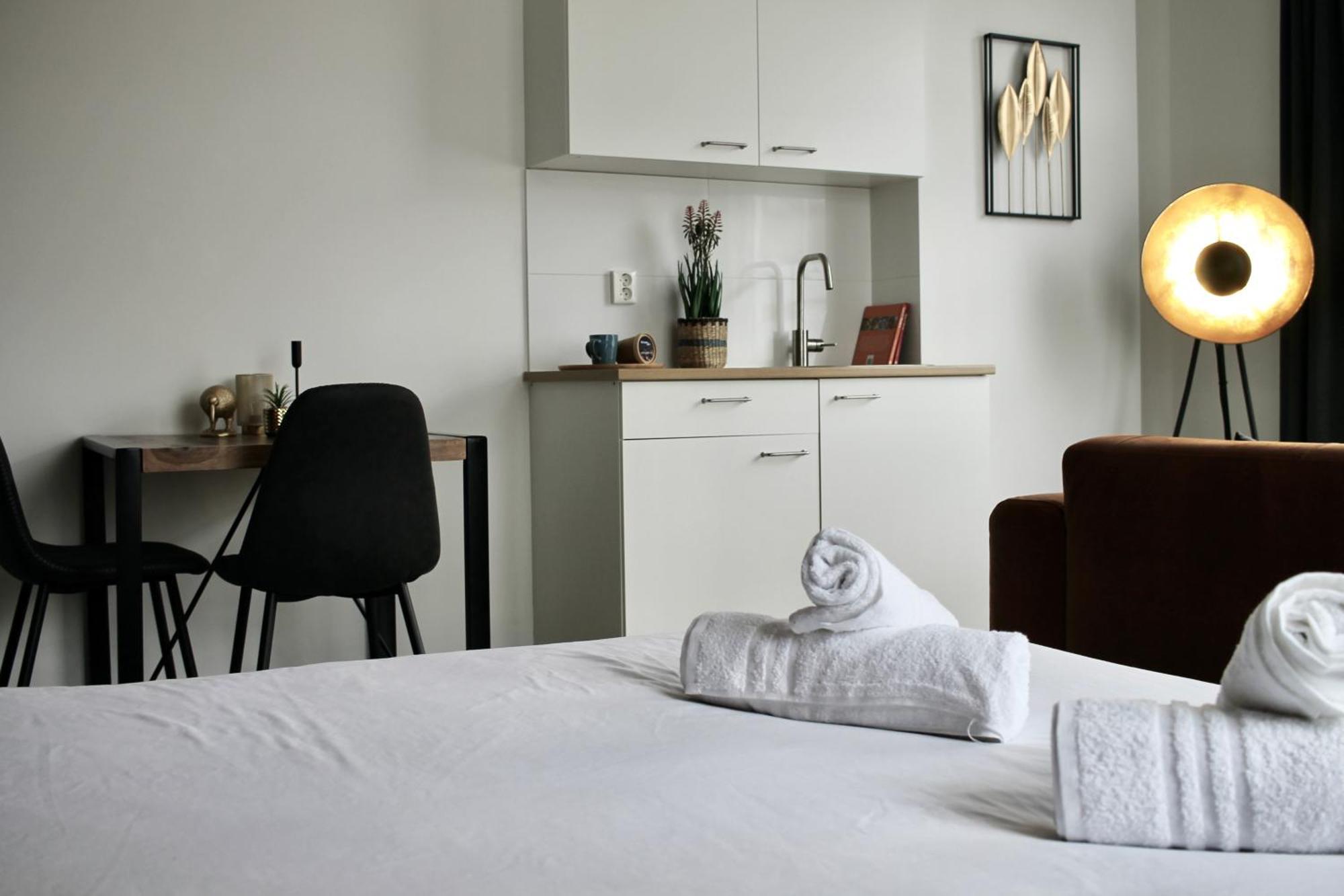 B&K Urban City Suites Tilburg Buitenkant foto