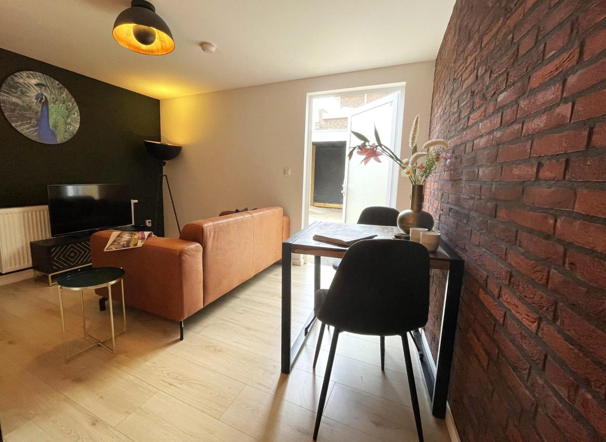 B&K Urban City Suites Tilburg Buitenkant foto