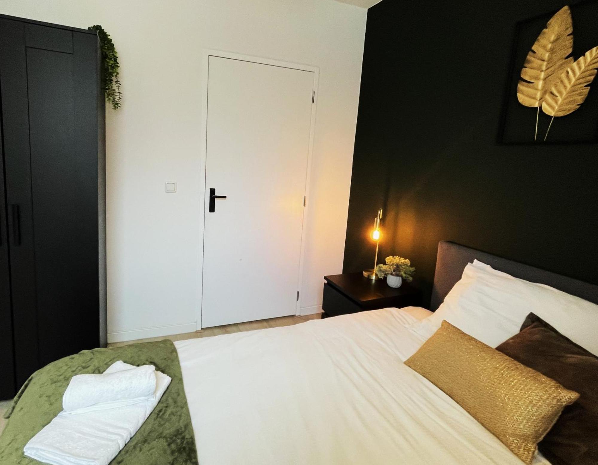 B&K Urban City Suites Tilburg Buitenkant foto