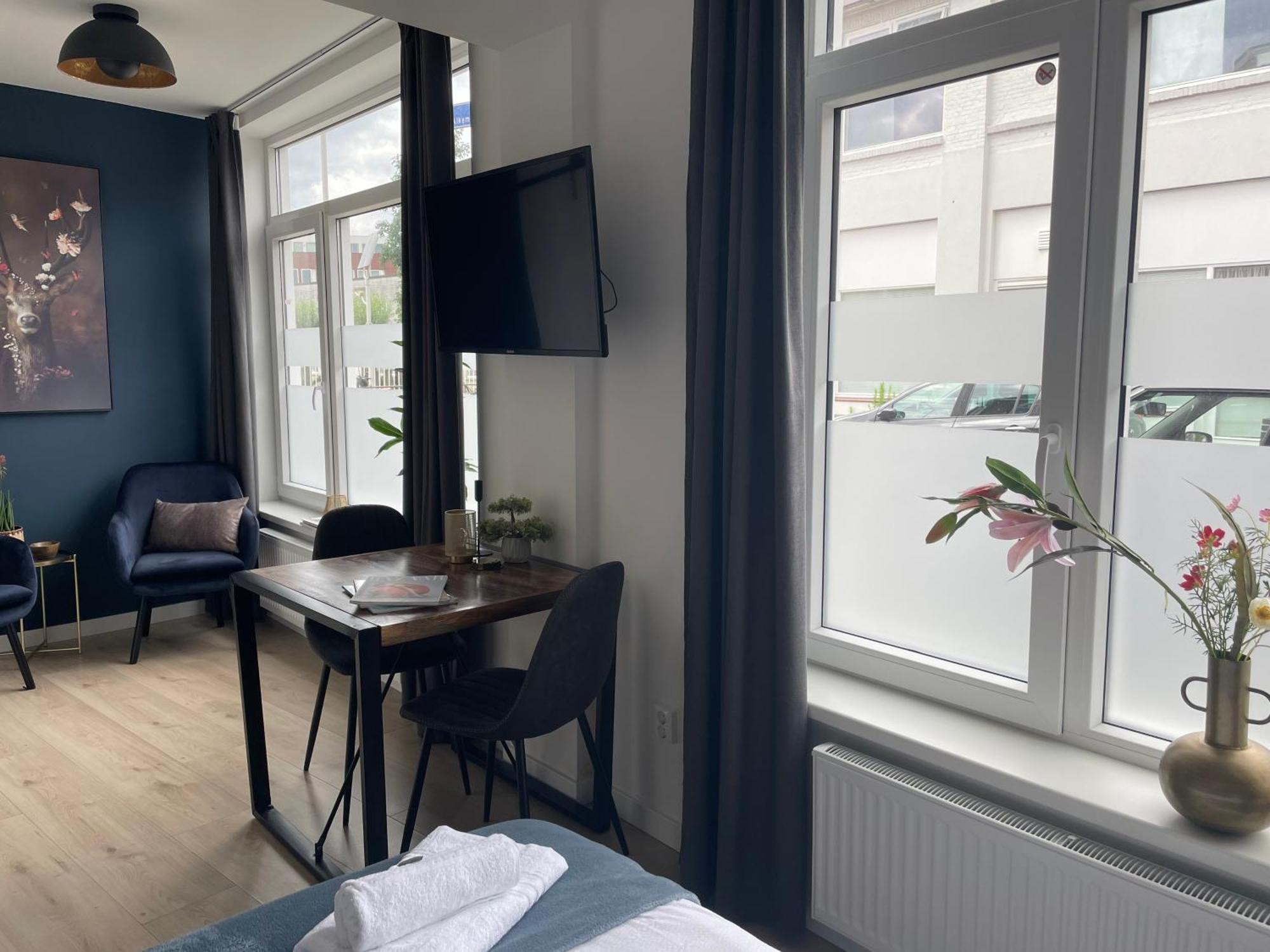 B&K Urban City Suites Tilburg Buitenkant foto