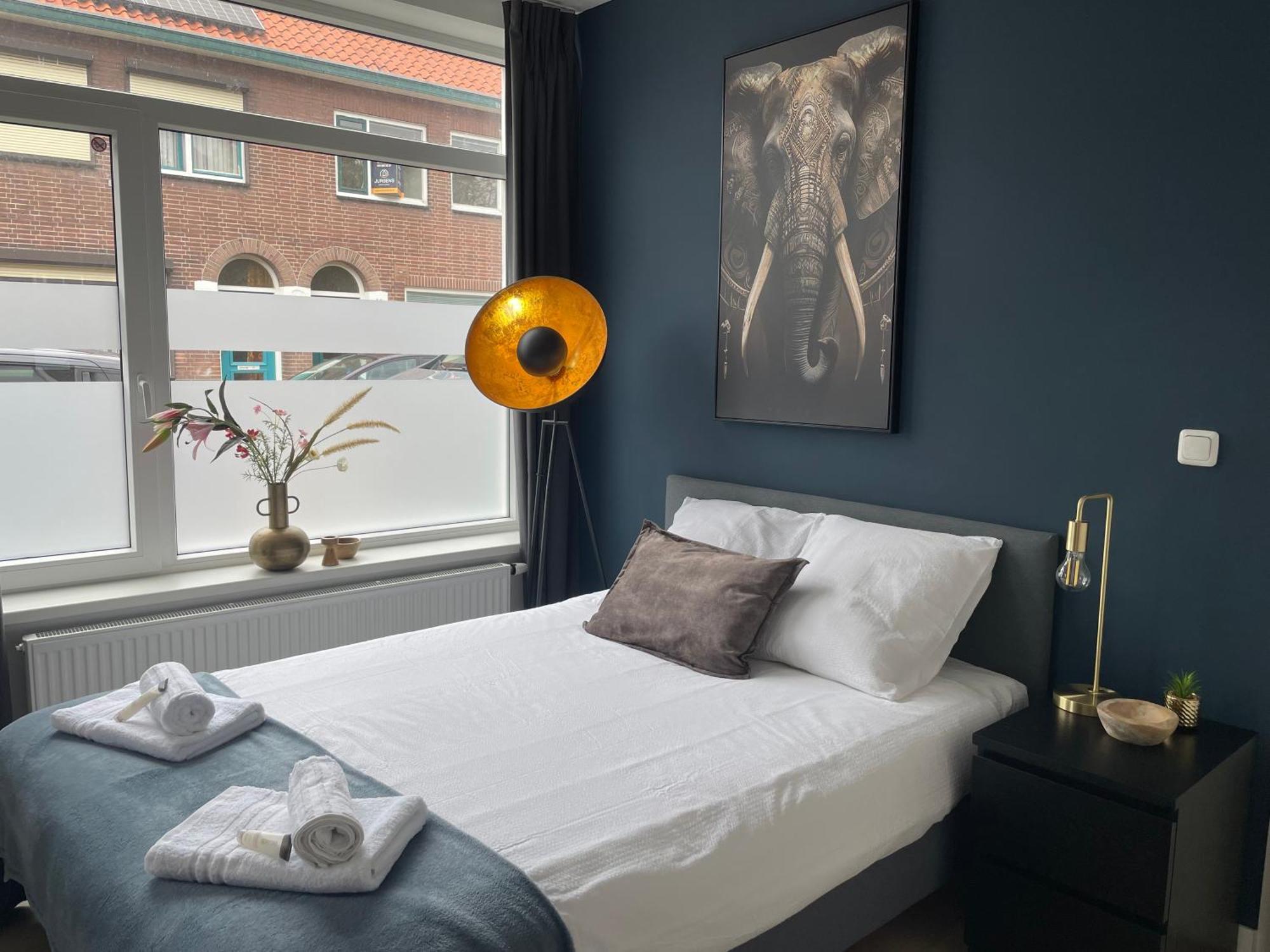 B&K Urban City Suites Tilburg Buitenkant foto