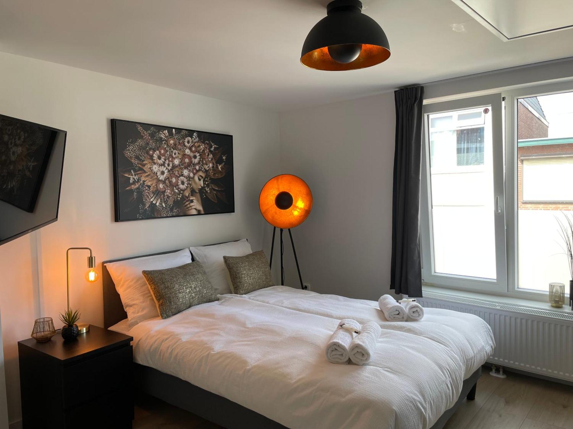 B&K Urban City Suites Tilburg Buitenkant foto