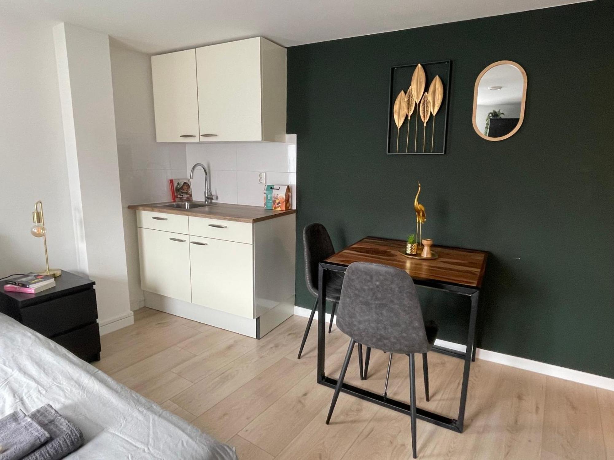 B&K Urban City Suites Tilburg Buitenkant foto
