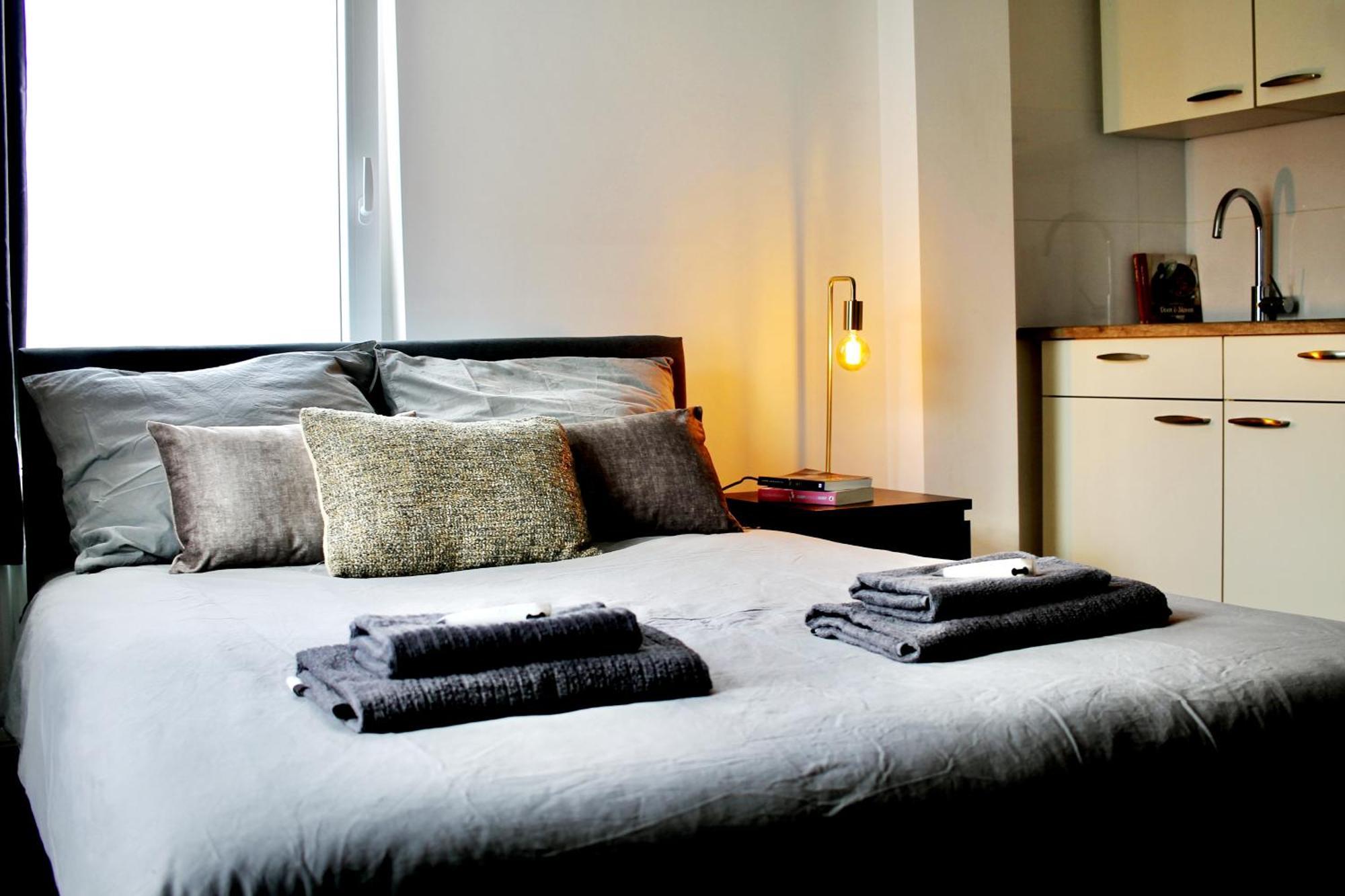 B&K Urban City Suites Tilburg Buitenkant foto