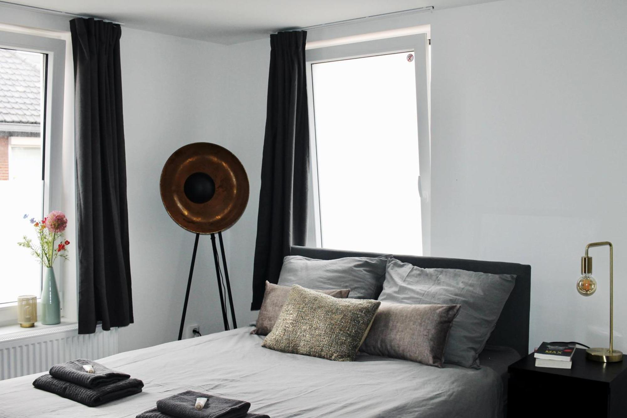 B&K Urban City Suites Tilburg Buitenkant foto